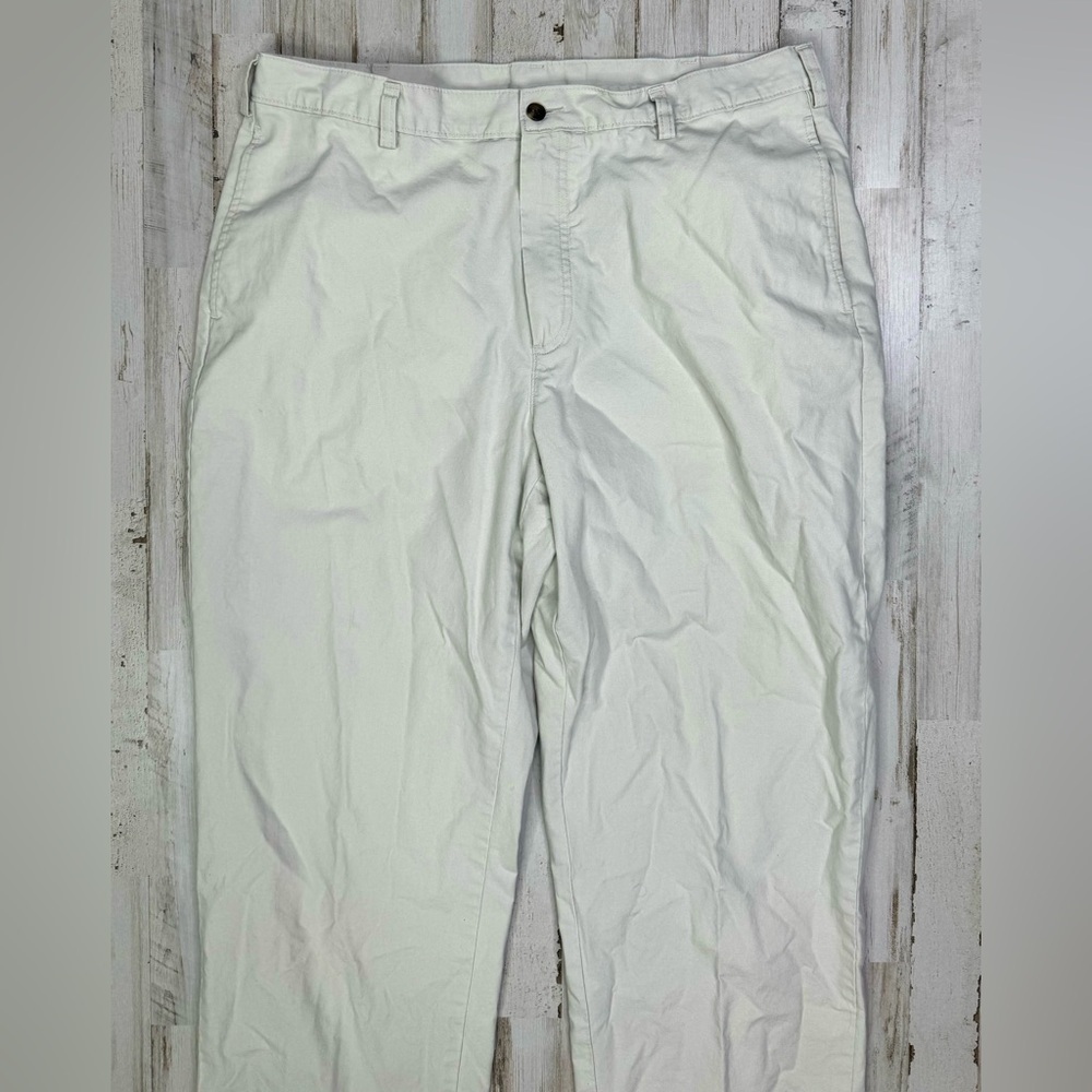 LL Bean Standard Fit Chino Pants Men's 36x30 Khaki Cream Cotton Blend - Picture 3 of 10